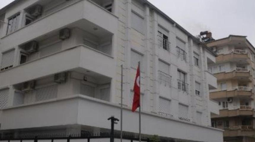 Suriye ge&ccedil;ici h&uuml;k&uuml;met binasında g&uuml;venlik &uuml;st d&uuml;zeye &ccedil;ıkarıldı