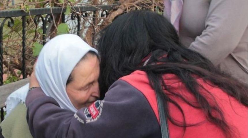 Kazaya Karışan Tır, Yaşlı Kadını Şoka Soktu