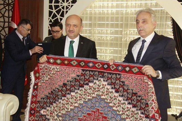 Fikri Işık: &ldquo;afrin, Afrinlilerindir&rdquo; 1