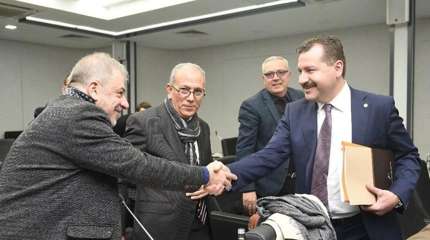 Başkan Y&uuml;cel Yılmaz M&uuml;teahhitlerle Buluştu