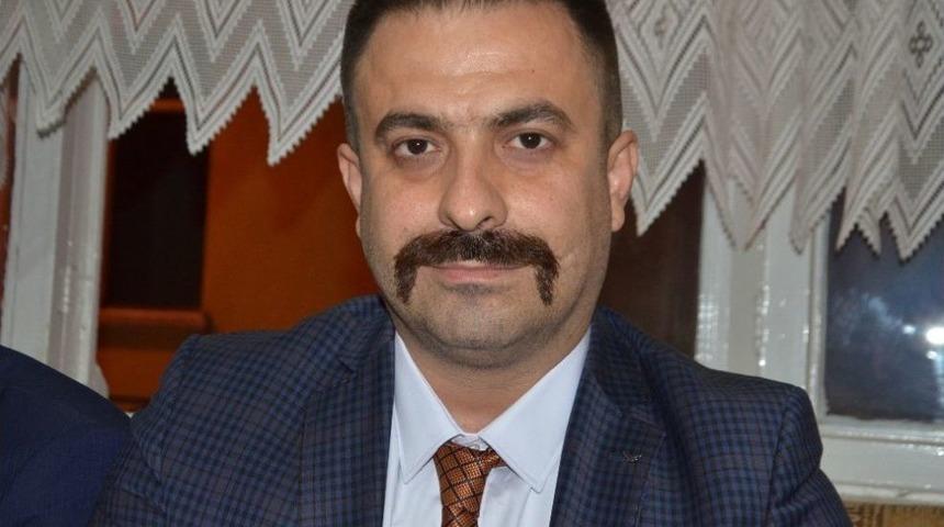 Eski Mhp İl&ccedil;e Başkanı Silahlı Kavgada Yaralandı