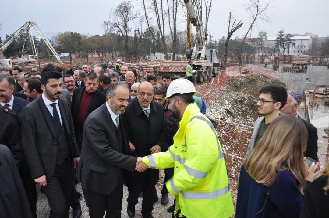 Belediye Hizmet Binası Ve Kent Meydanının Temeli Atıldı