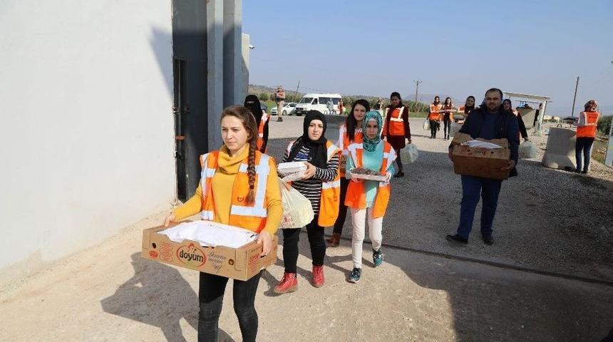 Kilis Belediyesinden Askerlere Yemek İkramı