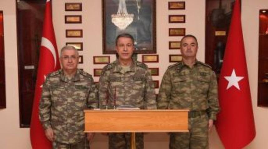 Genelkurmay Başkanı Akar, Şanlıurfa&rsquo;da İncelemelerde Bulundu