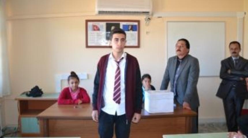 Mersin İl &Ouml;ğrenci Meclisi Başkanlığına Dolunay Tandoğan Se&ccedil;ildi