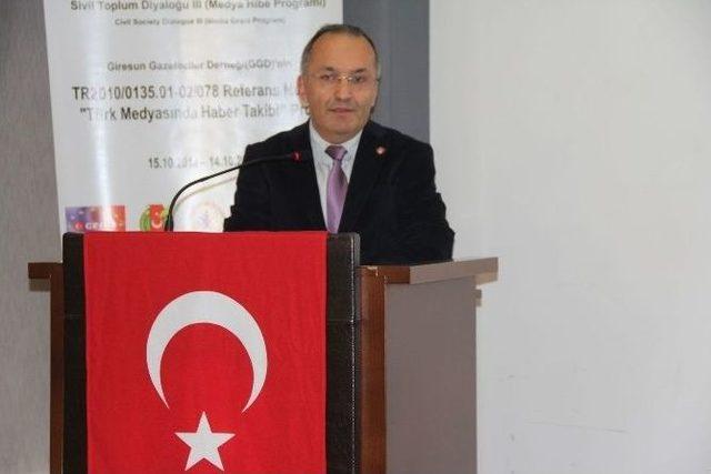 Giresun’da Basın Özgürlüğü Ve İfade Özgürlüğü Konferansı Düzenlendi