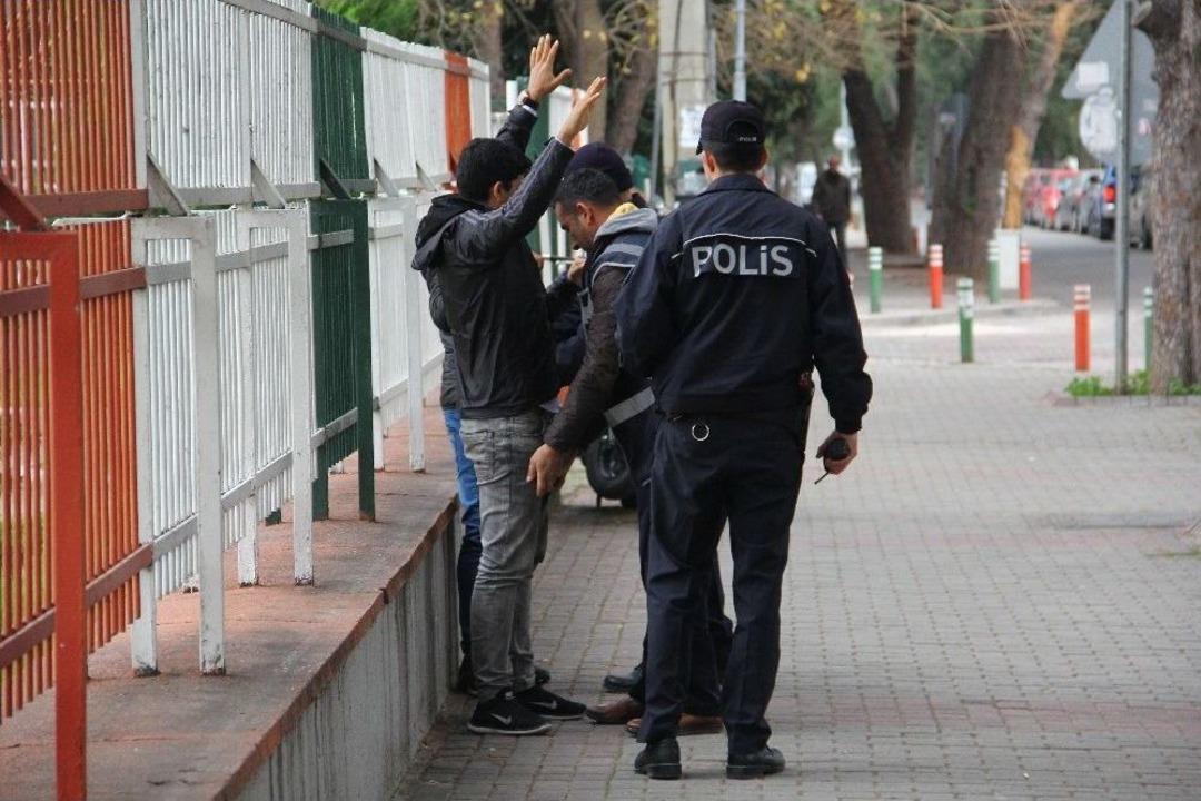 Emniyetten, &Ccedil;ocuk Ve Gen&ccedil;lerin Korunmasına Y&ouml;nelik Denetim Uygulaması