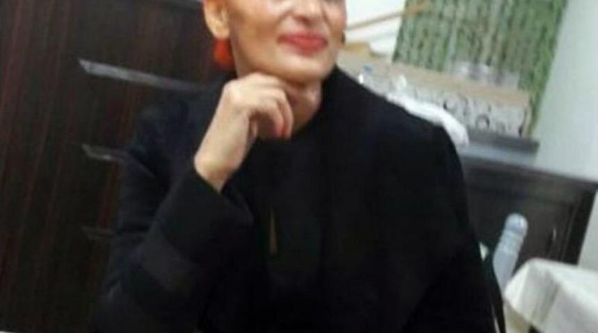 Giriş Katında 2 Kişinin Cansız Bedeniyle Karşılaştılar