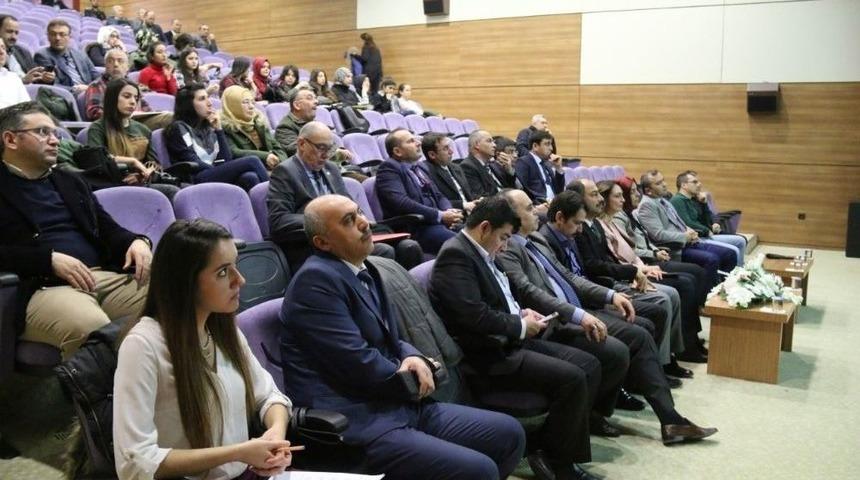 &lsquo;k&uuml;resel İklim Değişikliğinin Tarıma Etkisi&rsquo; Konulu Konferans D&uuml;zenlendi