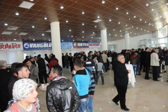 Hakkari 78 yıl sonra otobüs terminaline kavuştu 2