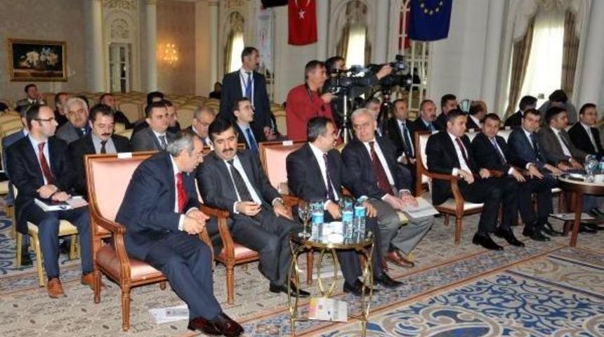 Ab'den yerinden edilmiş kadınlara destek