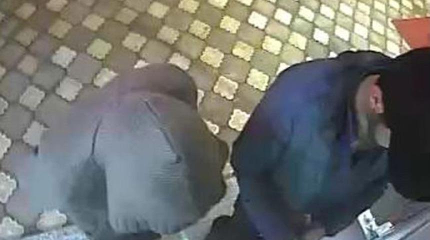 Atm Fareleri Kıskıvrak Yakalandı