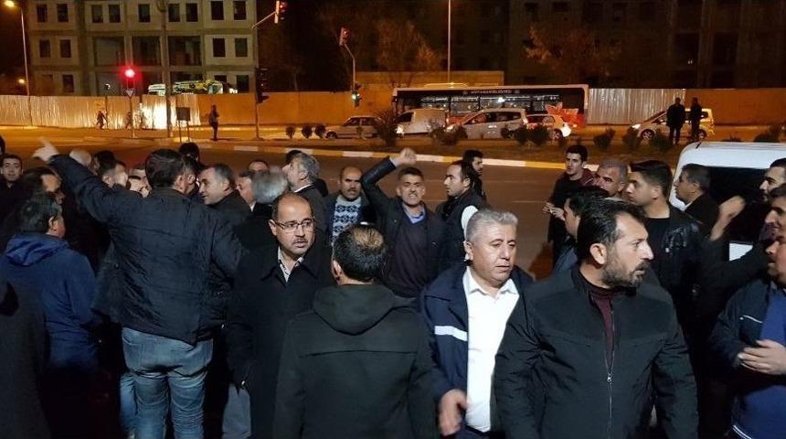 Araçlarına İcra Konulan Araç Sahipleri Durumu Tepki Gösterdi