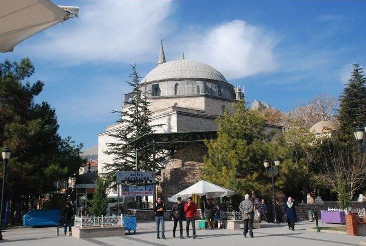 Restorasyonda Yağlı Boyanın Altından 16’ncı Yüzyıl Kalem İşlemesi Eser Ortaya Çıkarıldı G5