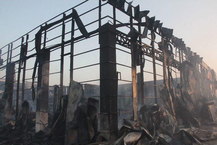 Yanan Parfüm Fabrikasındaki Hasar Günün Aydınlanmasıyla Ortaya Çıktı G4