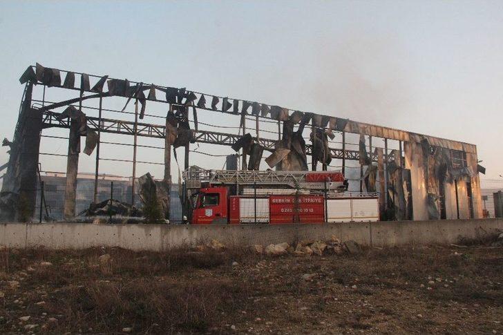 Yanan Parfüm Fabrikasındaki Hasar Günün Aydınlanmasıyla Ortaya Çıktı G5