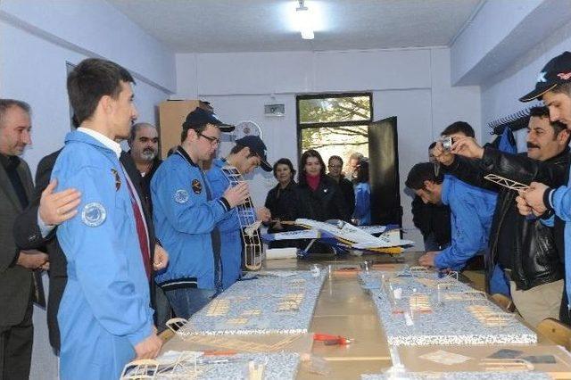 Öğrencilere Model Uçak Kursu 2