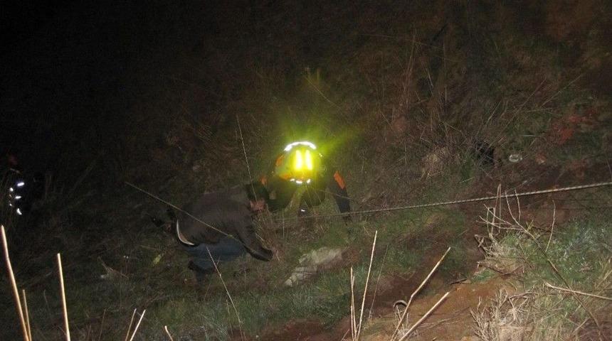 (&ouml;zel Haber) Alkol Alan 2 Arkadaş 30 Metre Y&uuml;ksekten Yuvarlandı