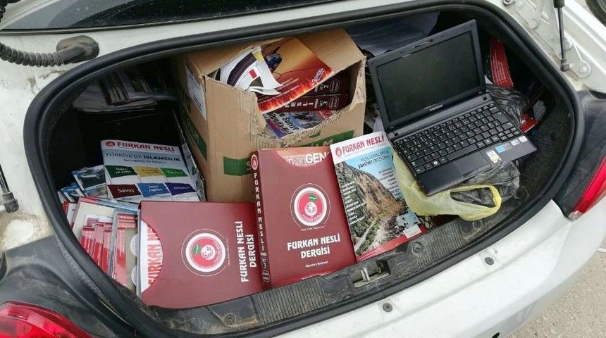 Kayyum Atanan Furkan Vakfı&rsquo;ndan Eşya Ka&ccedil;ırırken Yakalandı