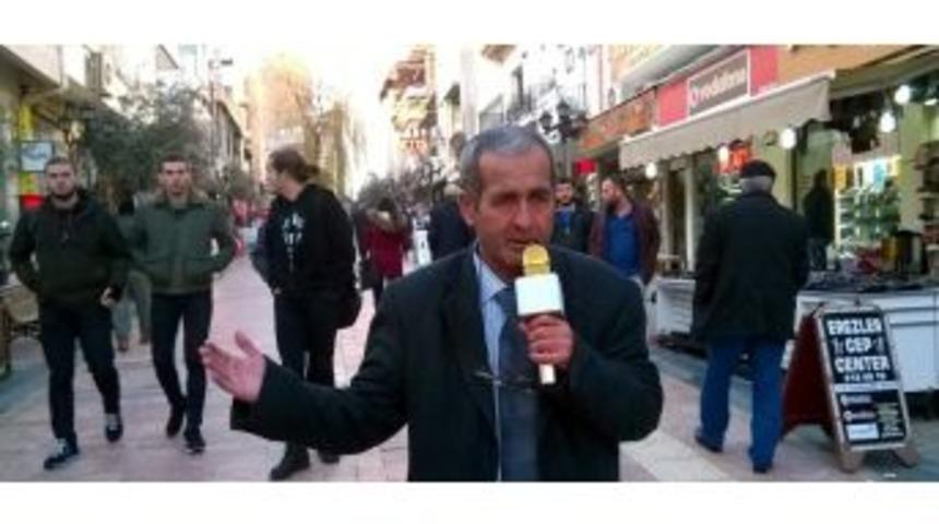 Orhan Baba Hayranı Vatandaştan Sokak Konseri