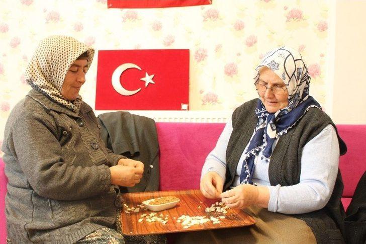 Akkışla’lı Annelerden Kahraman Askerlere Mantı G3