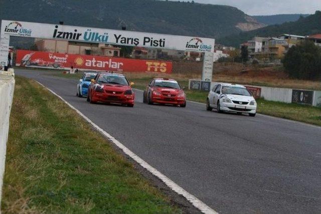 Ülkü Motorsport Pilotu Atar’ın Anlamlı Jesti