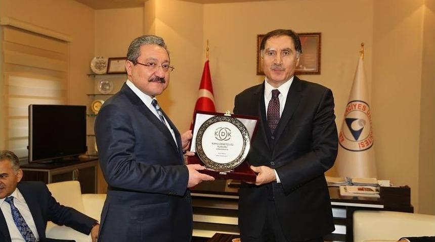 Kamu Başdenet&ccedil;isi Şeref Malko&ccedil;, Er&uuml;&rsquo;y&uuml; Ziyaret Etti