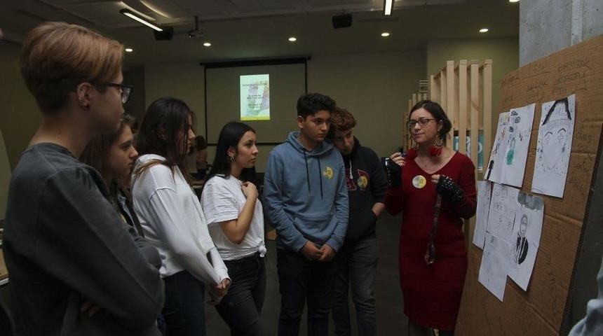 &Ouml;ğrenciler Sınav Steslerini Tasarımla Attı