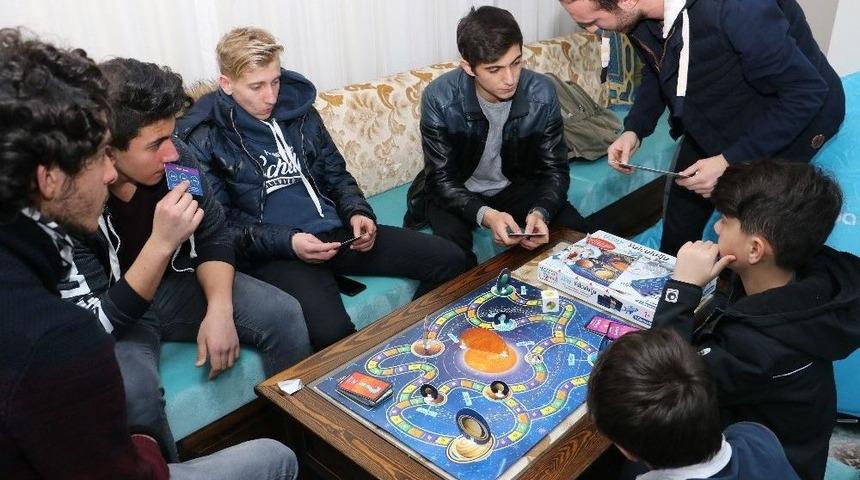 &Ccedil;ekmek&ouml;y&rsquo;de Uzay Bilim Kampı D&uuml;zenlendi