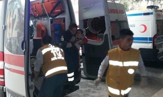 Tekirdağ’da 2 otomobil çarpıştı: 6 yaralı