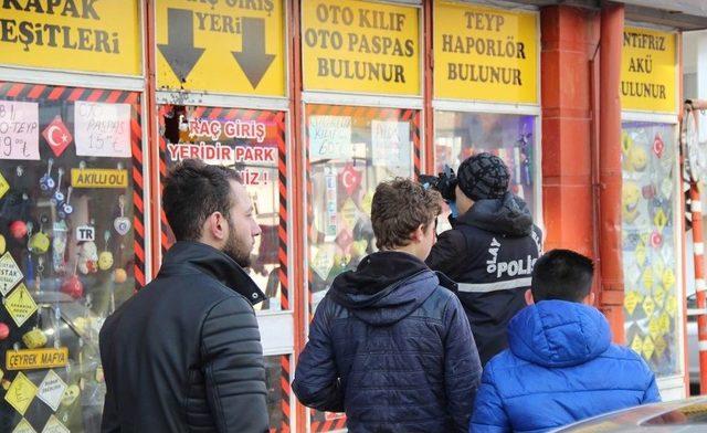 Dükkanlar Kurşunlandı, Esnaf İsyan Etti