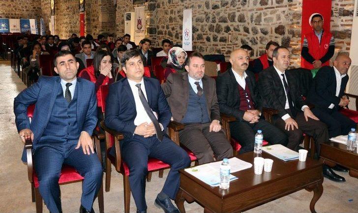 Manisa’da Duygulandıran Şiir Yarışması G2