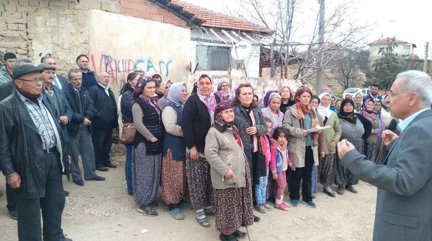 &Ccedil;ivril&rsquo;de Vatandaşların Yetersiz Alt Yapı Eylemi