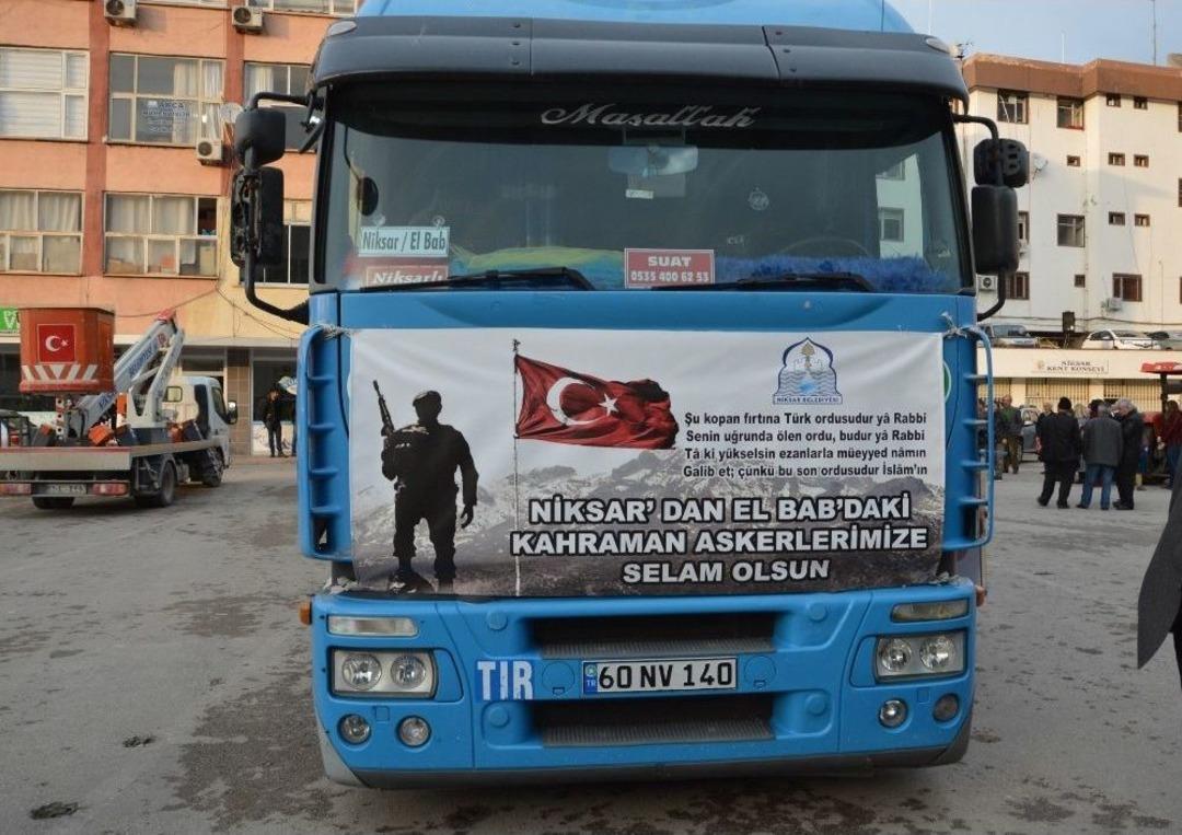 El-bab&rsquo;daki Komandolara 1 Tır Su G&ouml;nderildi