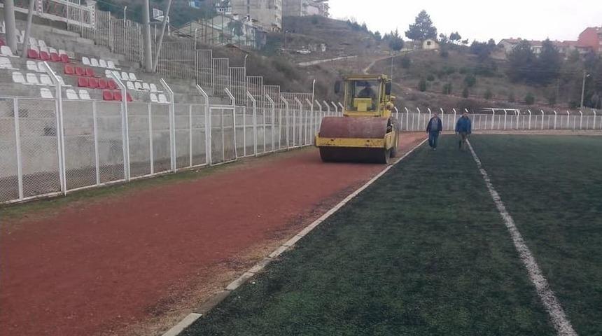 Simav İl&ccedil;e Stadı Yenilendi