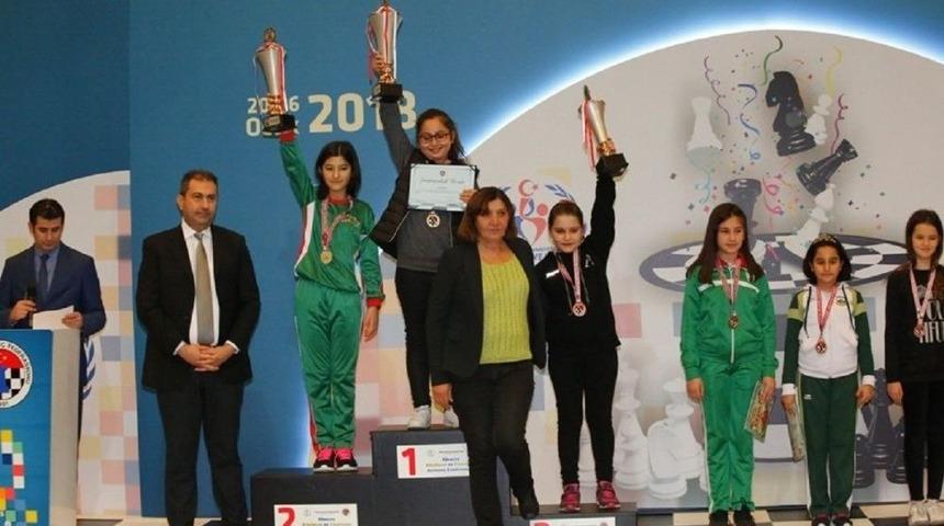 Gkv’li Dila Baloğlu Türkiye Satranç Şampiyonu