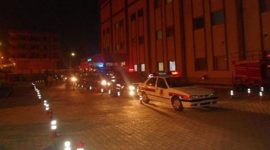 Uyuşturucu operasyonunda g&ouml;zaltına alınan 15 ş&uuml;pheli adliyeye sevk edildi