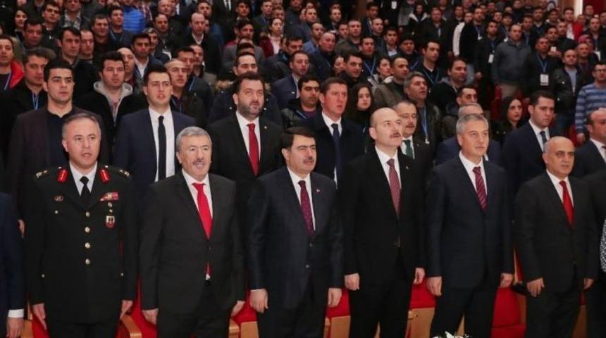 Bakan Soylu: &ldquo;&ouml;zel G&uuml;venlik Arkadaşımız Bombalı &Ccedil;antayı Atlamış, &Ouml;zel G&uuml;venlik Arkadaşımızın Bunu Kameradan Takip Etmesi Lazım&rdquo;