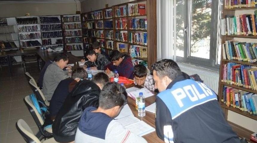 Erzincan Emniyeti Tarafından &ldquo;onlar Bizim Geleceğimiz&rdquo; Projesi Hayata Ge&ccedil;irildi