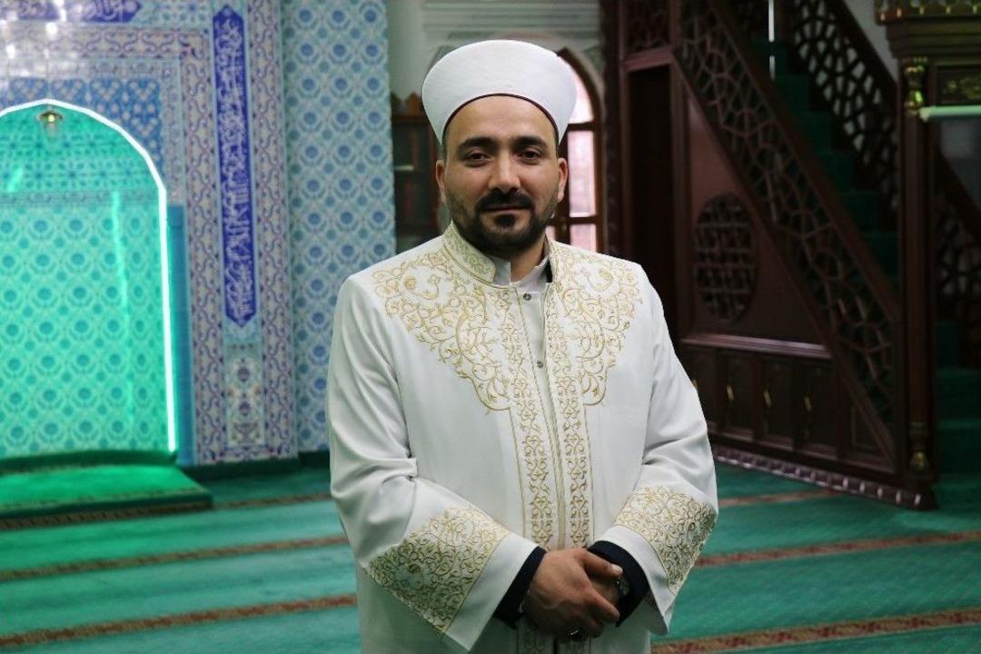 Bolulu İmamın On Parmağında On Marifet