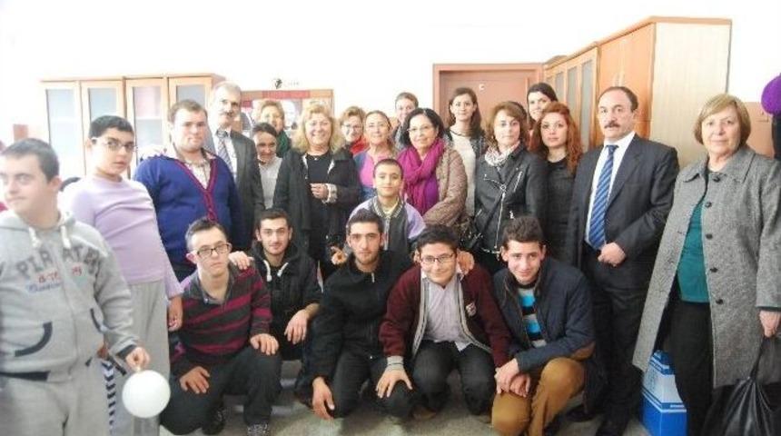 Atat&uuml;rk&ccedil;&uuml; D&uuml;ş&uuml;nce Derneği&rsquo;nden Engellilere Ziyaret