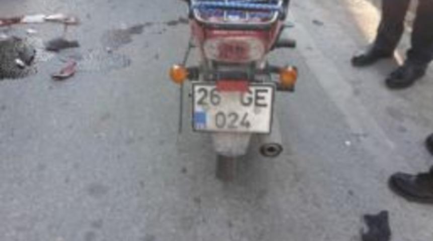 Motosiklet S&uuml;r&uuml;c&uuml;s&uuml; Gen&ccedil;, Trafik Kazasında Hayatını Kaybetti