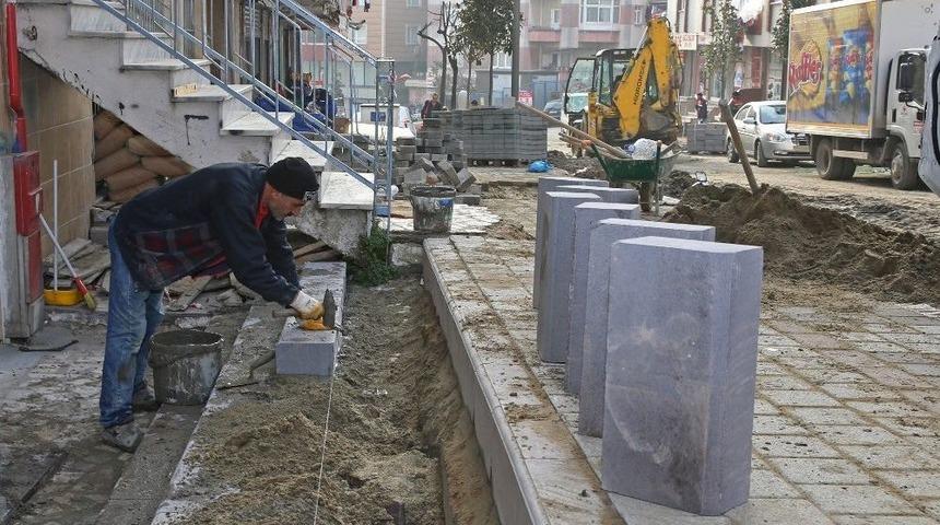 G&uuml;ng&ouml;ren&rsquo;de Sokaklar Yenileniyor