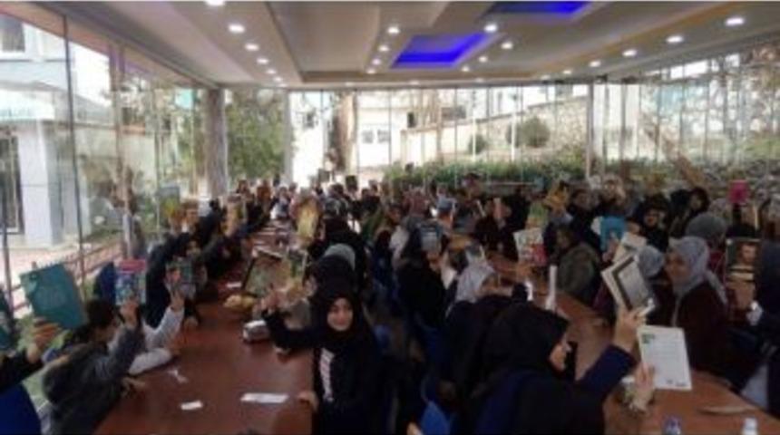 Beşiri&rsquo;de K&uuml;t&uuml;phanesinde 1 Yılda 2 Bin 714 Kitap Okundu