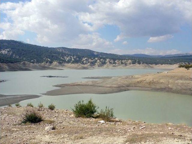 Korkuteli Sulama Barajı Su Tutmaya Başladı