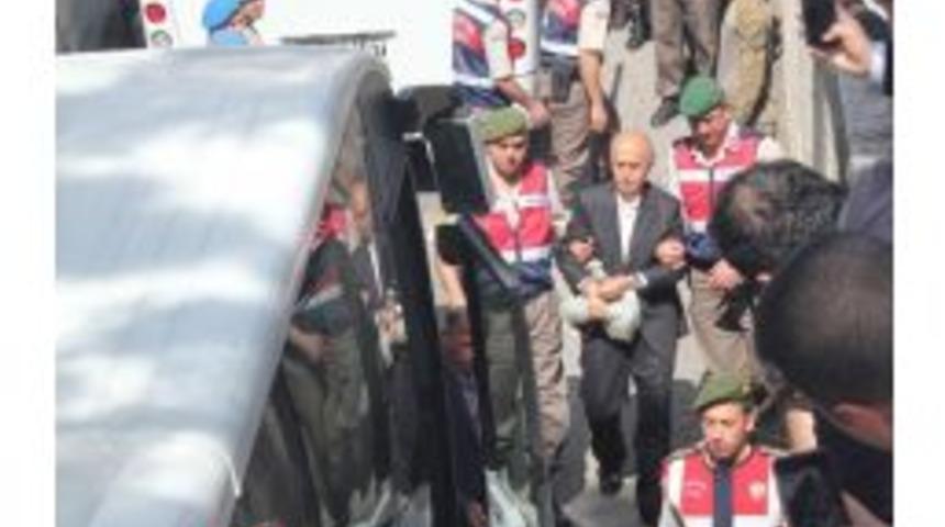 Fet&ouml;, Kara Paralarını "vıp Minib&uuml;s"le Elden Taşımış