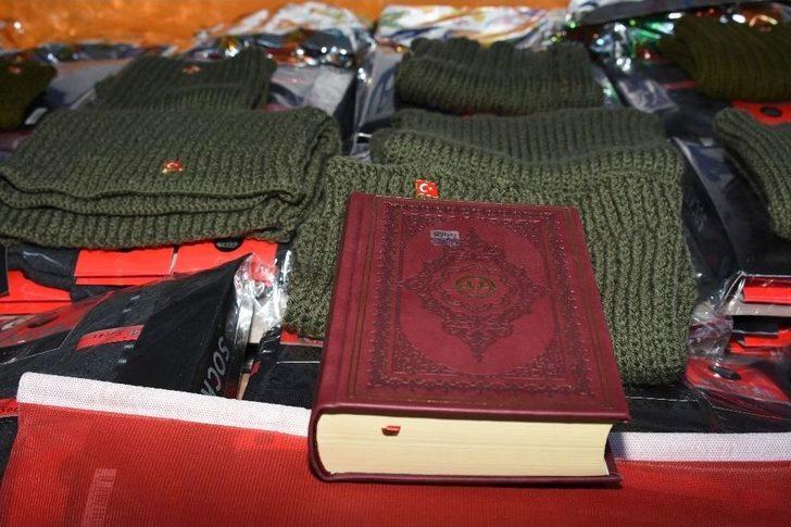 ’zeytin Dalı Harekatı’na Katılan Mehmetçiğe Çorap Ve Boyunluk Gönderdiler G5