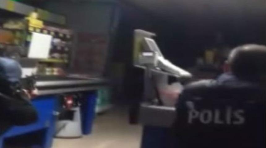 Ey&uuml;p&rsquo;te Markete Giren Gasp&ccedil;ılara Operasyon Kamerada