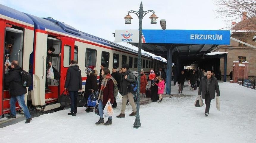 Doğu Ekspresi&rsquo;ne 12 Bin Bilet Talebi