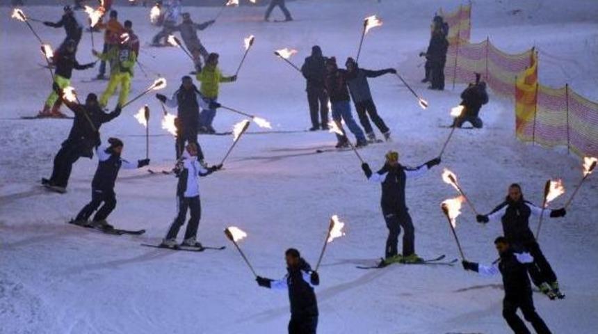 Gece Kayaği İle  Sezonu A&ccedil;tilar